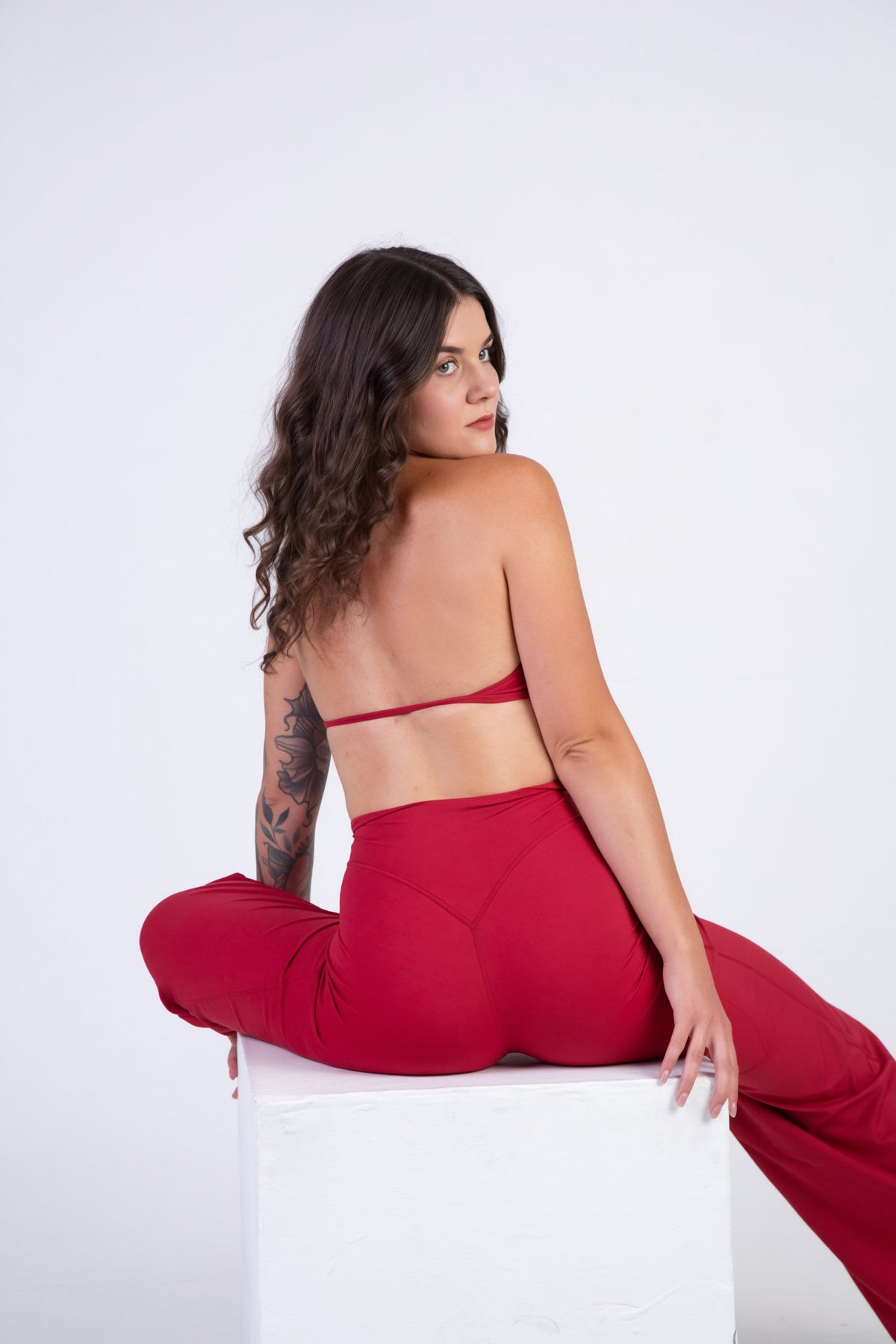 Candy Apple Red Straight Leg Gym Leggings – Lux