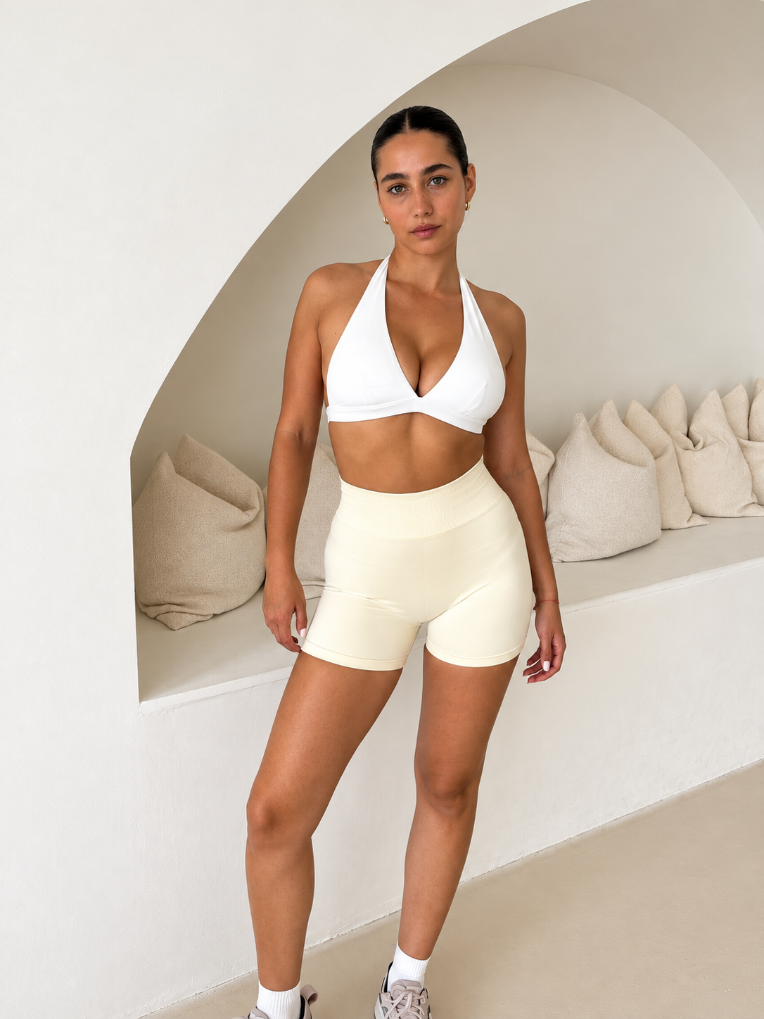 Cream Scrunch Bum Shorts – Ilume