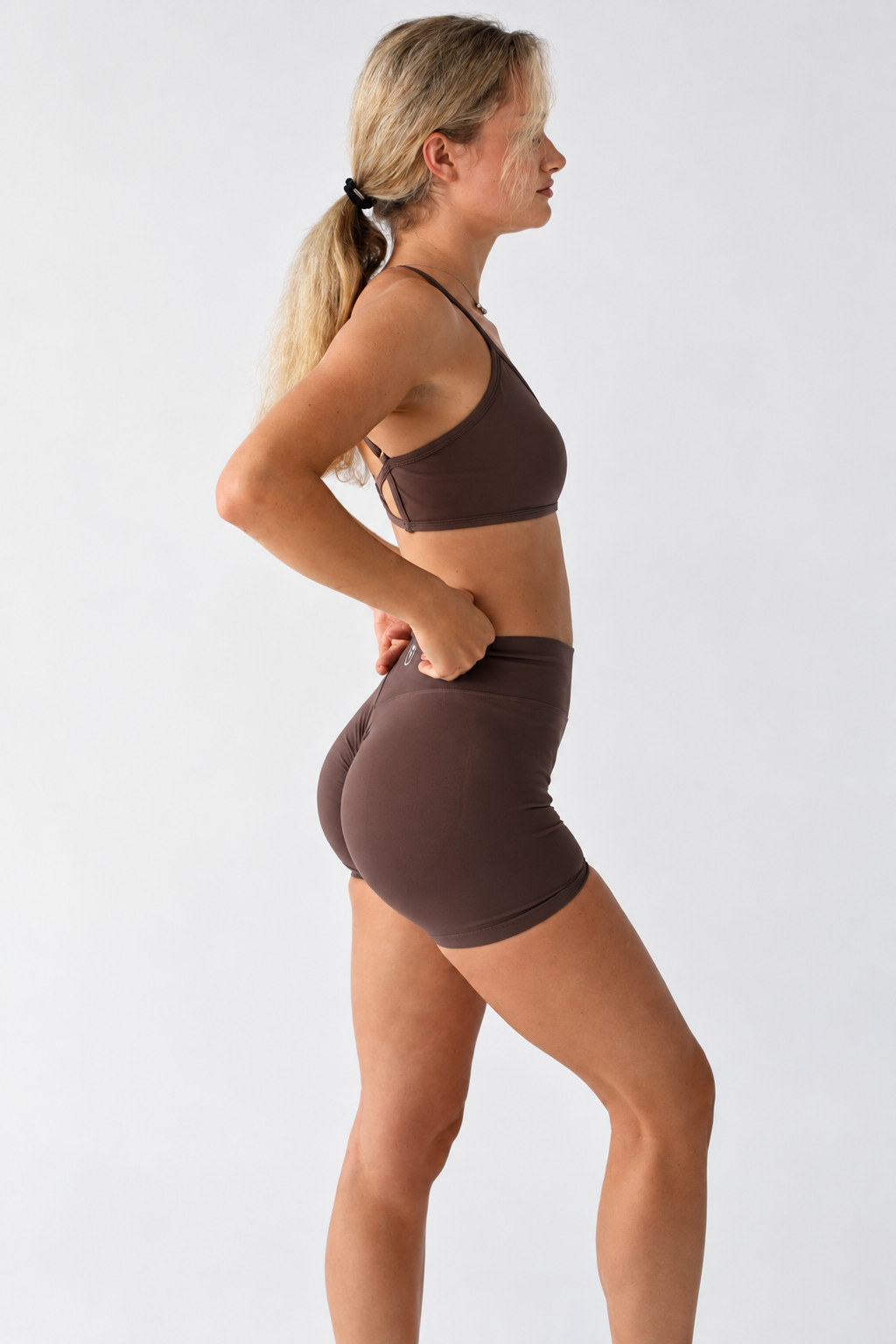 Brown Scrunch Bum Shorts – Ilume