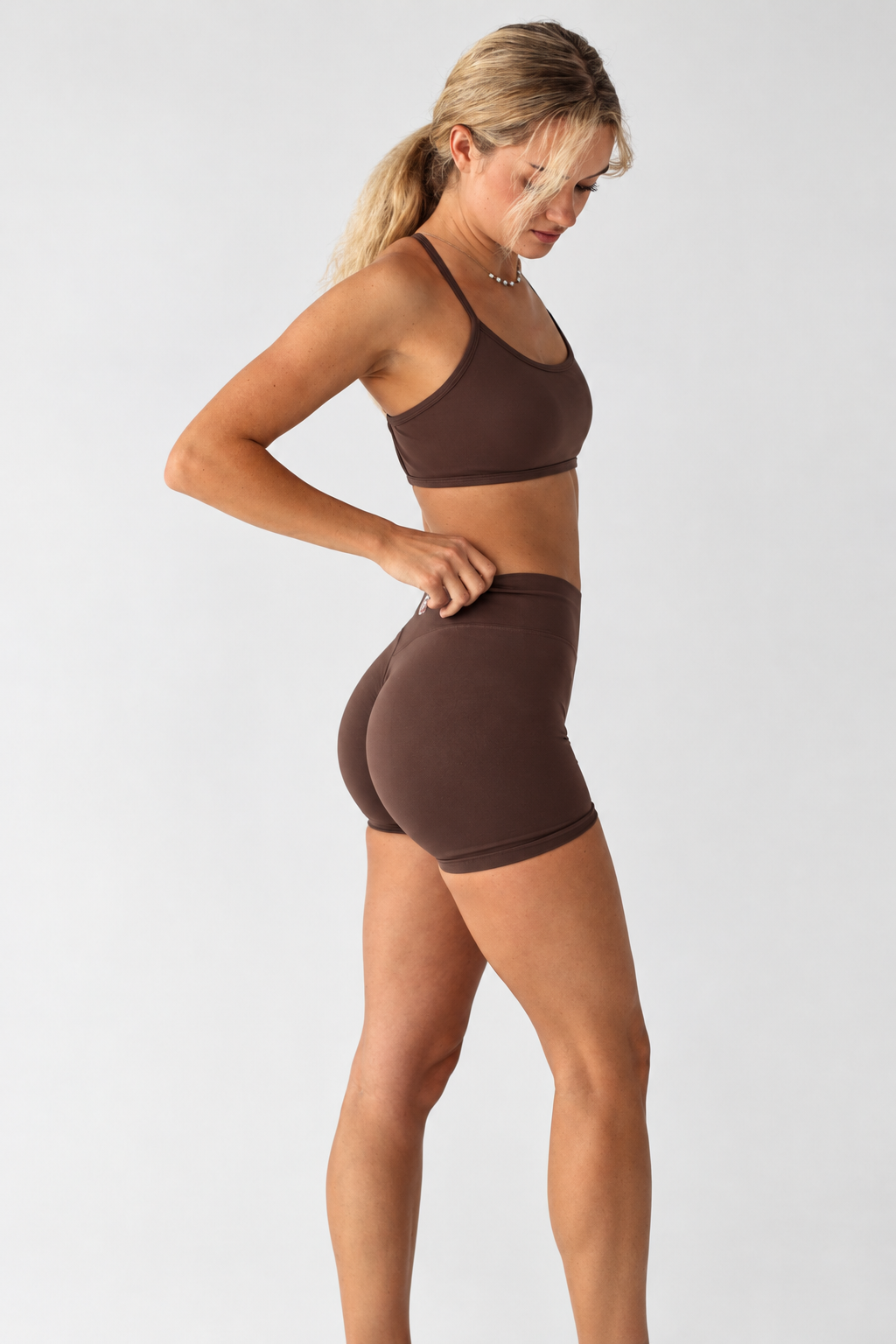 Brown Scrunch Bum Shorts – Ilume