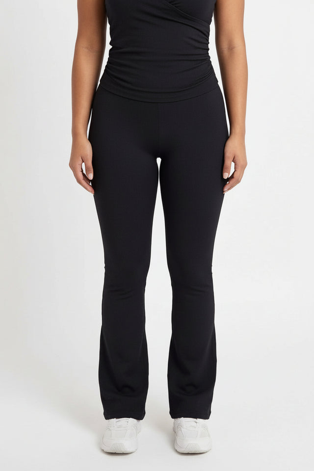 Elena Apparel Elyse Black Flared Gym Leggings