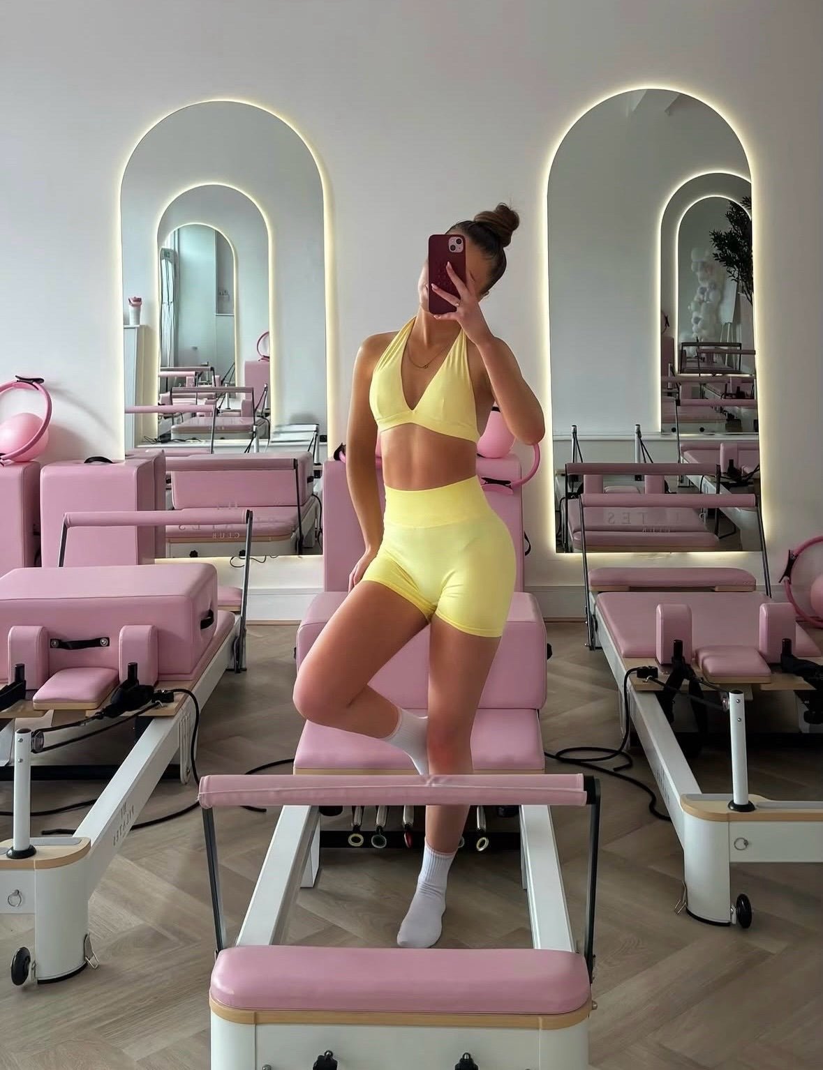 Lemon Halter Neck Sports Bra – Ilume - Elena Apparel